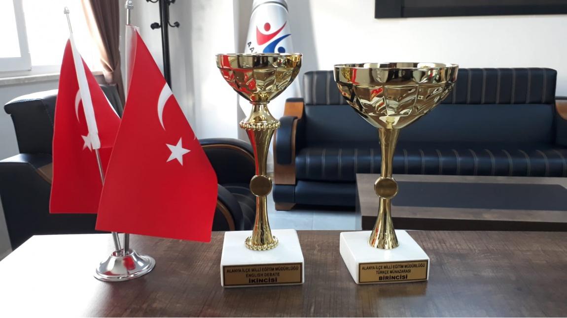Türkçe Münazara Yarışmasında okulumuz Proje Alanya Anadolu Imam Hatip Lisesi Alanya İlçe BİRİNCİSİ oldu.